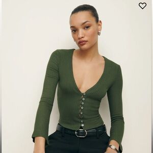 REFORMATION Gellar knit top / Fern color